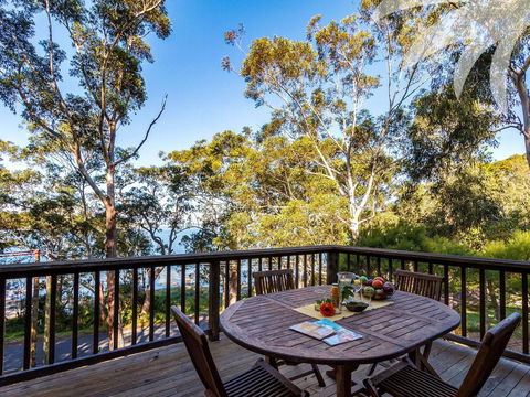 Elandra - Sunshine Coast Tourism 0