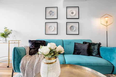 Elegant 2BR@Footscray Station - Sunshine Coast Tourism 0