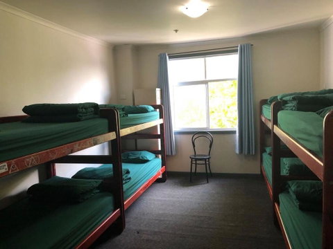 Elizabeth Hostel - Holiday Sunshine Coast 1