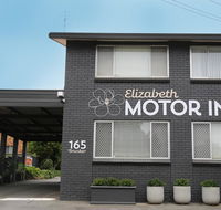 Elizabeth Motor Inn - Holiday Sunshine Coast
