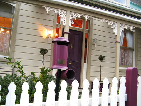 Ellie's Place On City Park - Sunshine Coast Tourism 1
