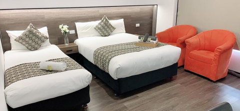 Elm Motel - Sunshine Coast Tourism 0