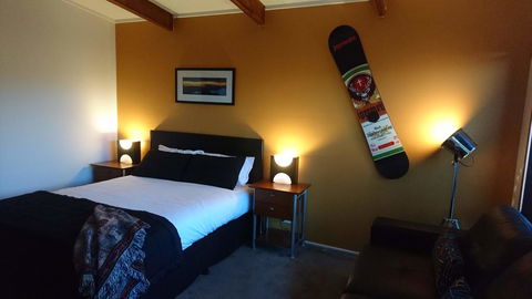 ELM Riverside Accommodation - Merrijig - Holiday Sunshine Coast 1