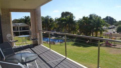 ELSINOR Townhouse 10 Mulwala - Holiday Sunshine Coast 1