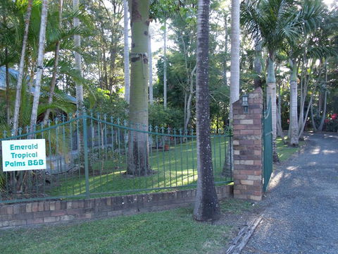 Emerald Tropical Palms B & B - Sunshine Coast Tourism 2