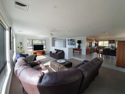EP Getaway - Holiday Sunshine Coast 3