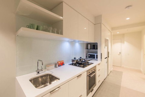 Eporo Tower 1 Bedroom Modern Apartment Central CBD - Holiday Sunshine Coast 2