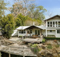 Equanimity - Beautiful character filled house - Holiday Sunshine Coast