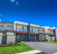 Escape At Nobbys Executive Townhouse 1 74 Pacific Drive - Holiday Sunshine Coast