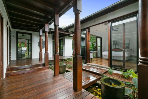 Esprit Luxury Retreat Palm Cove - Sunshine Coast Tourism 2
