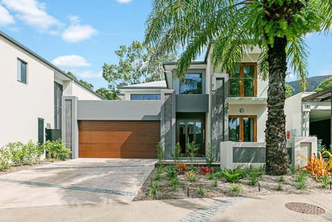 Esprit Luxury Retreat Palm Cove - Sunshine Coast Tourism 0