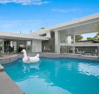 Essence of Broadbeach - Sunshine Coast Tourism
