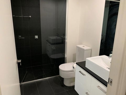 Essendon Apartments - Sunshine Coast Tourism 3