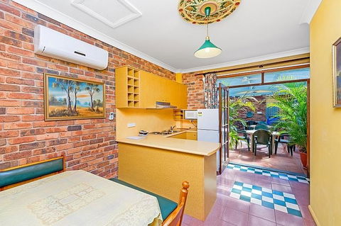 Ettalong Beach Tourist Resort - Holiday Sunshine Coast 2