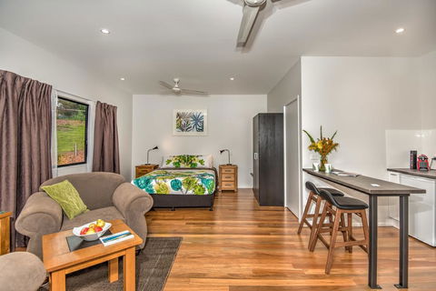Eumundi Cottages - Cottage 1 - Sunshine Coast Tourism 2