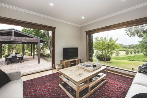 Eurunderee House - Holiday Sunshine Coast 2