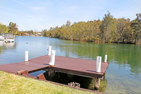 Ever After - Holiday Sunshine Coast 0