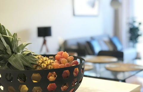EVOLVE Near Adelaide CBD - Netflix / Wine / Lock Up Garage! - Holiday Sunshine Coast 3