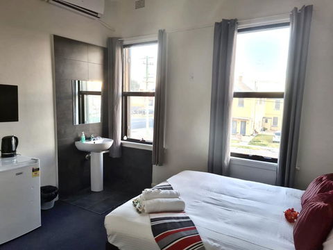 Exchange Hotel Goulburn - Sunshine Coast Tourism 2