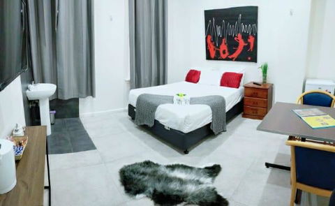 Exchange Hotel Goulburn - Sunshine Coast Tourism 1