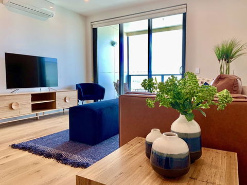 Exclusive Parkland Living Adelaide Central - Sunshine Coast Tourism 0