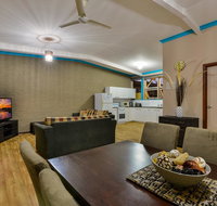 Exmouth Villas Unit 37 - Beautifully Appointed Villa Close to Town Centre - Sunshine Coast Tourism