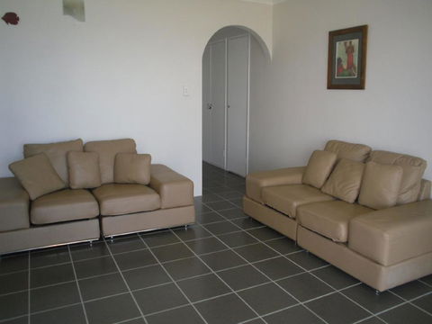 Fabulous Location - Ground Floor Waterfront Unit! Clearview Apartments - Holiday Sunshine Coast 0