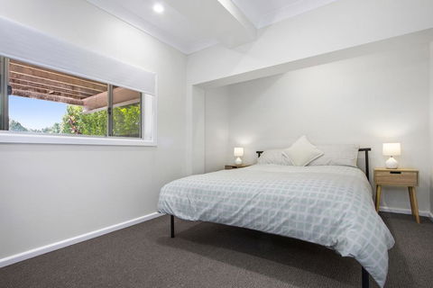 Fairwater In Mollymook - Sunshine Coast Tourism 3