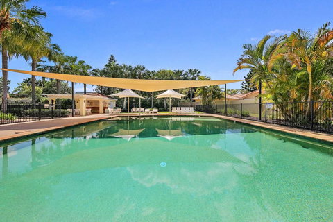 Fairways @ Hope Island Resort - Sunshine Coast Tourism 1