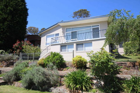 Fairways Close - Sunshine Coast Tourism 1