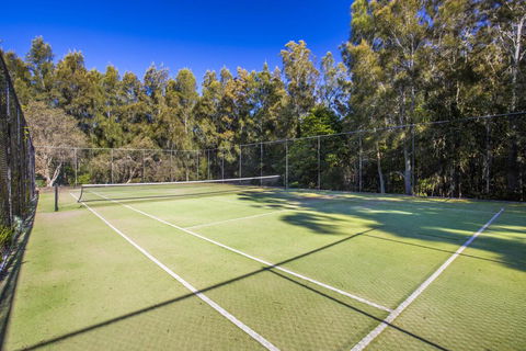 Fathoms 1 - Mollymook - Sunshine Coast Tourism 2