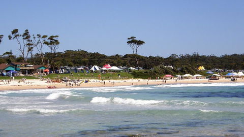 Fathoms Apartment 18/1a Mitchell Pde - All Linen Provided - Sunshine Coast Tourism 1