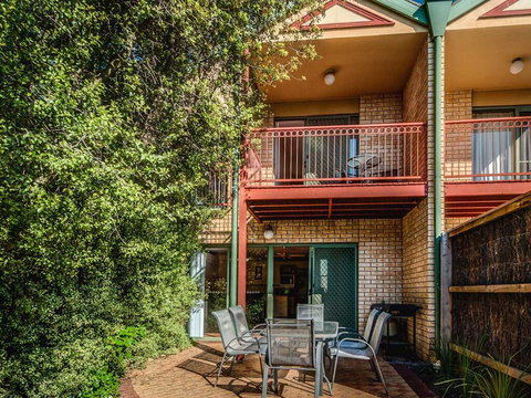 Findlay On The Bay - Holiday Sunshine Coast 2