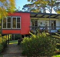 Finisterre Beach House - Sunshine Coast Tourism