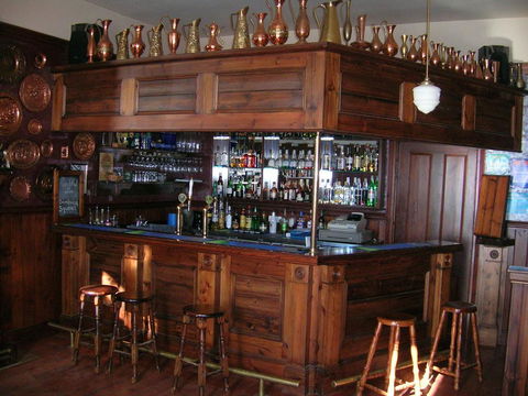 Fitzpatricks Inn - Sunshine Coast Tourism 3