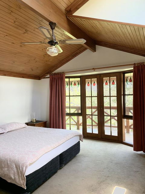 Floraison Red Hill - Sunshine Coast Tourism 3