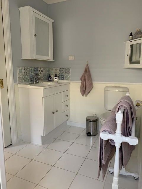 Flowerdale White House - Sunshine Coast Tourism 2