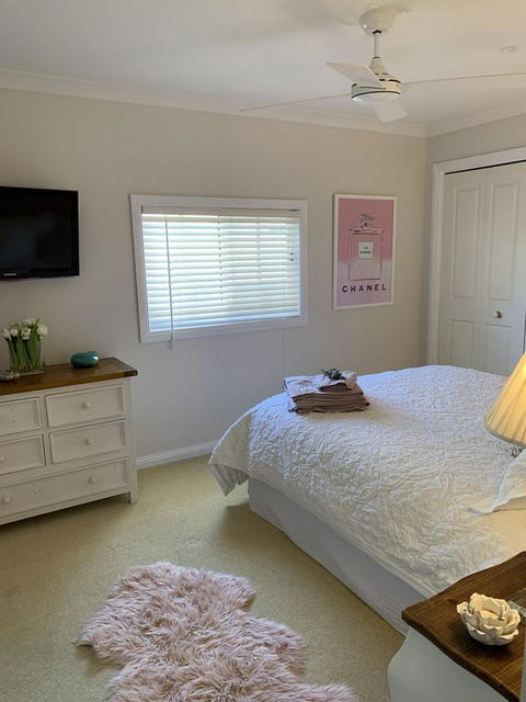 Flowerdale White House - Sunshine Coast Tourism 3