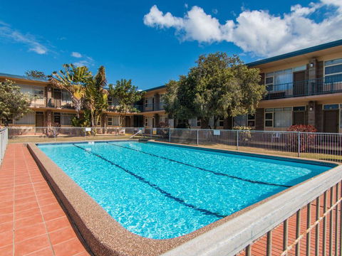 Forster Holiday Lodge 18 - Sunshine Coast Tourism 1
