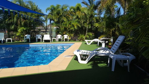 Fourth Ave Motor Inn - Sunshine Coast Tourism 2
