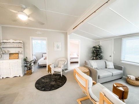 Frangipani Cottage - Sunshine Coast Tourism 2