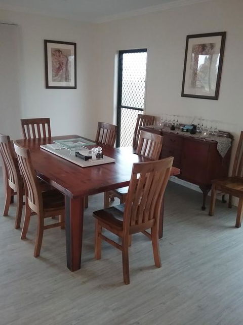 Fraser Views Bed And Breakfast - Sunshine Coast Tourism 2
