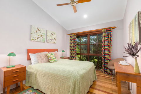 Orara Glen Pty Ltd- Friday Creek Retreat - Holiday Sunshine Coast 3