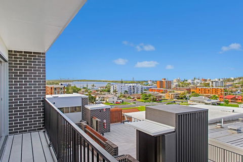 G149 - Apt 1 - Holiday Sunshine Coast 3