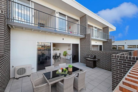 G149 - Apt 2 - Sunshine Coast Tourism 0