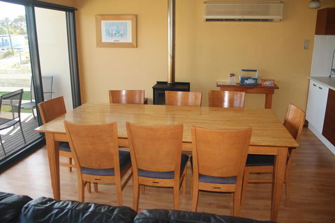 Gabbadah Beach House - Holiday Sunshine Coast 3