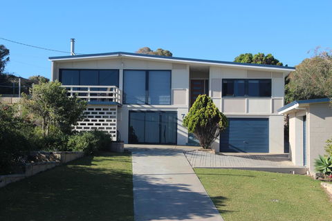 Gabbadah Beach House - Holiday Sunshine Coast 0