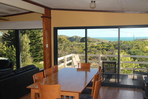 Gabbadah Beach House - Holiday Sunshine Coast 1