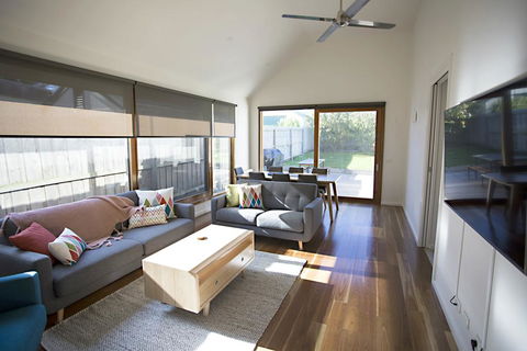 GALWAY COTTAGE - Sunshine Coast Tourism 0