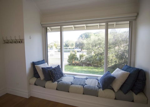GALWAY COTTAGE - Sunshine Coast Tourism 3